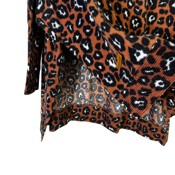 NWT Simply Southern Leopard Print Tunic Sweater Size OS Brown Cowl Neck Country - Picture 3 of 8
